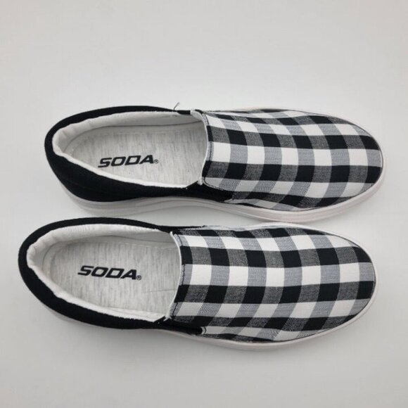 BUY ONE GET ONE FREE  Soda Hike Slip-on Sneaker Black & White Gingham - Size 7 - Picture 5 of 5